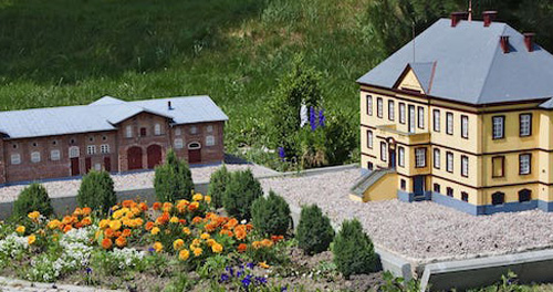 Rostocks Miniland nach der Hot Rod Fun Citytour entdecken.